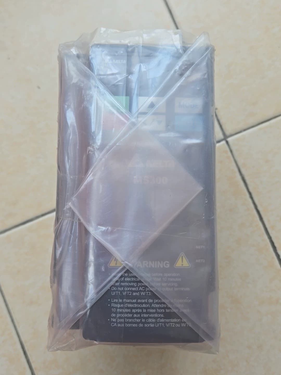100% ολοκαίνουργιο πρωτότυπο και γνήσιο Delta 220V 1,5KW VFD7A5MS21ANSAA Μετατροπείς συχνότητας Drive Servo Motor