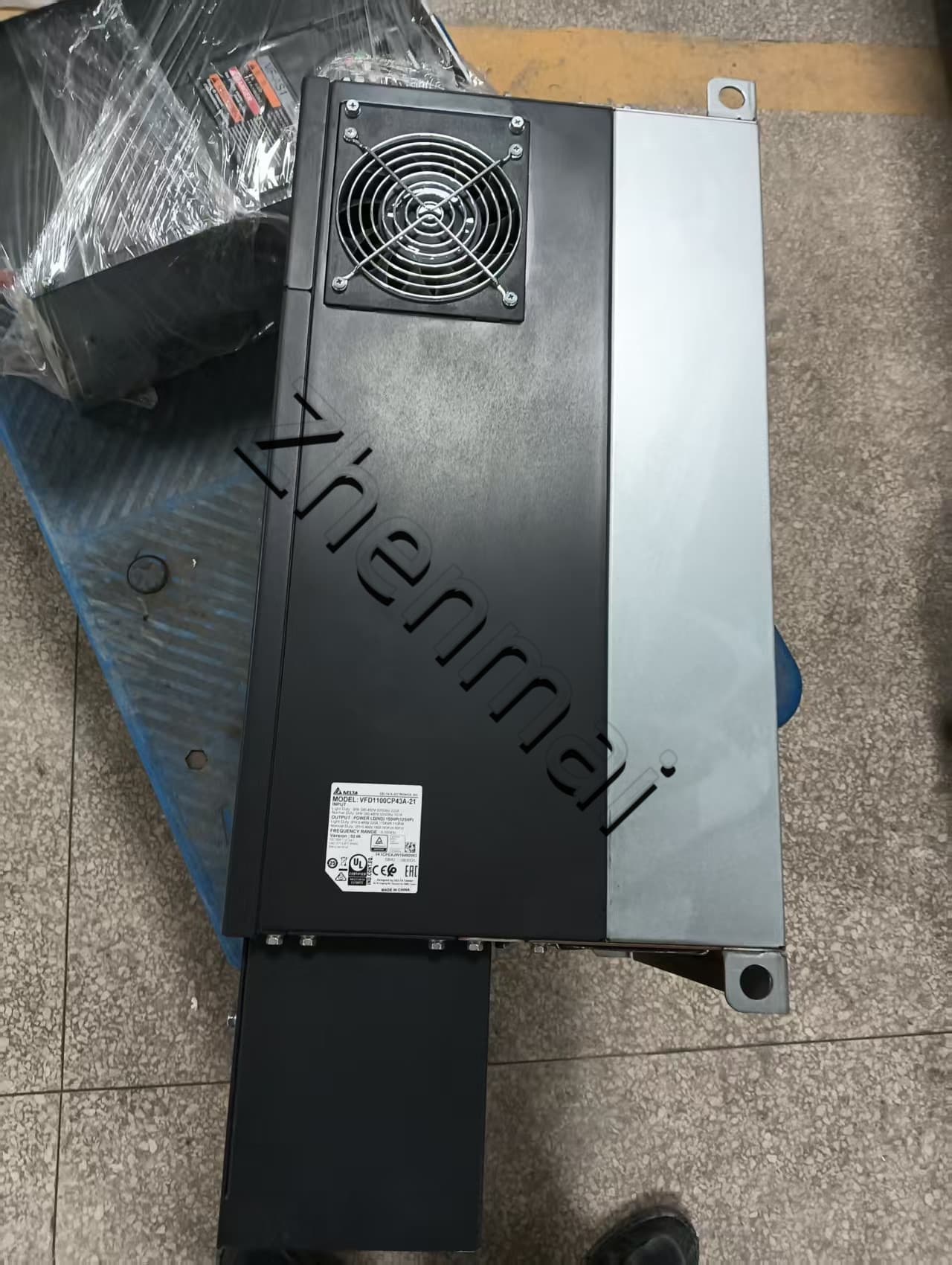 100% ολοκαίνουργιο πρωτότυπο και γνήσιο Delta VFD1100CP43A-21 380V110KW Μετατροπείς συχνότητας Drive Servo Motor