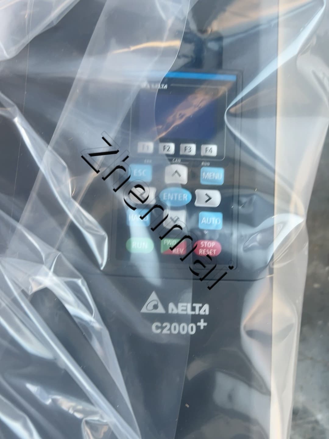 100% ολοκαίνουργιο πρωτότυπο και γνήσιο Delta VFD550C43A-00 Μετατροπείς συχνότητας Drive Servo Motor