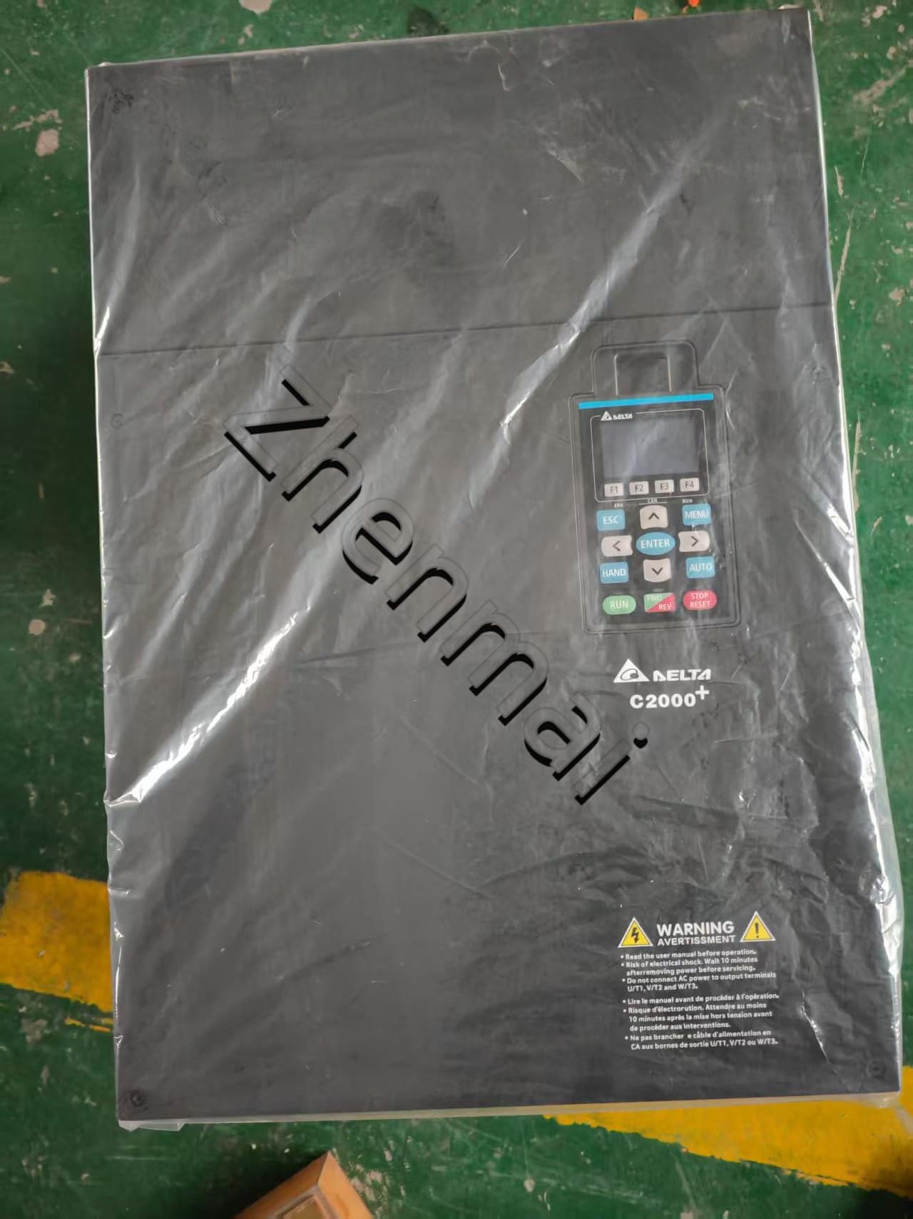 100% ολοκαίνουργιο πρωτότυπο και γνήσιο Delta VFD900CP43A-00 380V90KW Μετατροπείς συχνότητας Drive Servo Motor