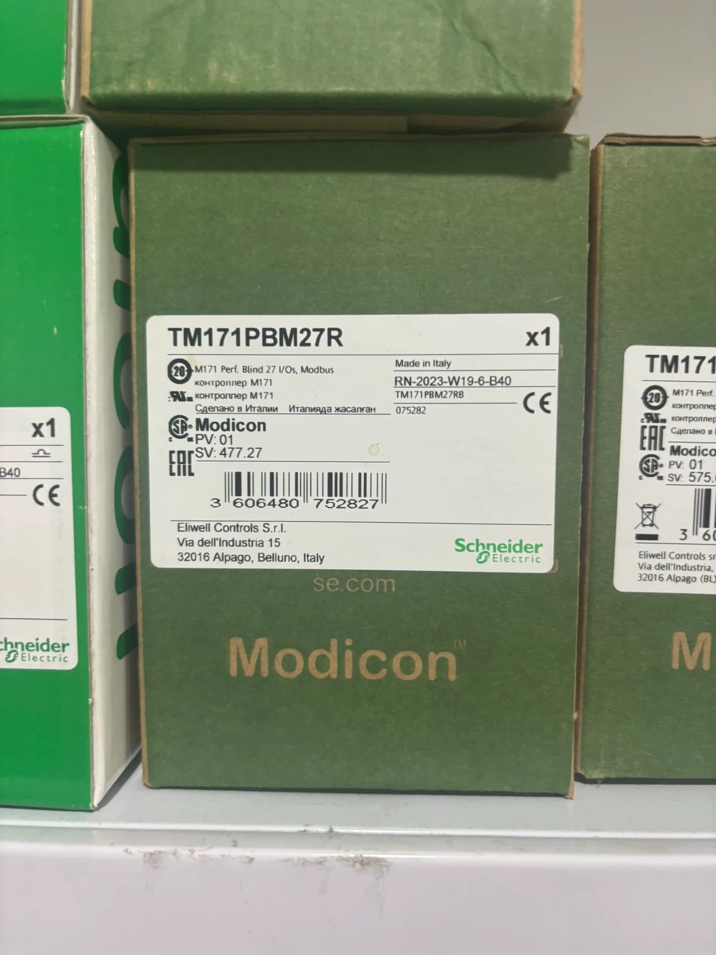 100% ολοκαίνουργιο, γνήσιο και γνήσιο Schneider TM171PBM27R Μετατροπείς συχνότητας, διακόπτες κυκλώματος, επαφές, προστατευτικές συσκευές
