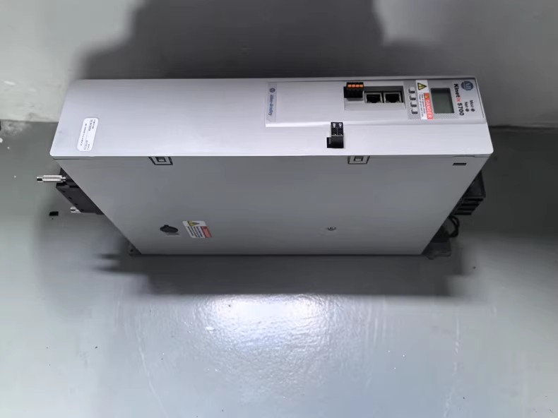 2198-P208 Kinetix 5700 servo, ολοκαίνουργιο και γνήσιο Γρήγορη παράδοση