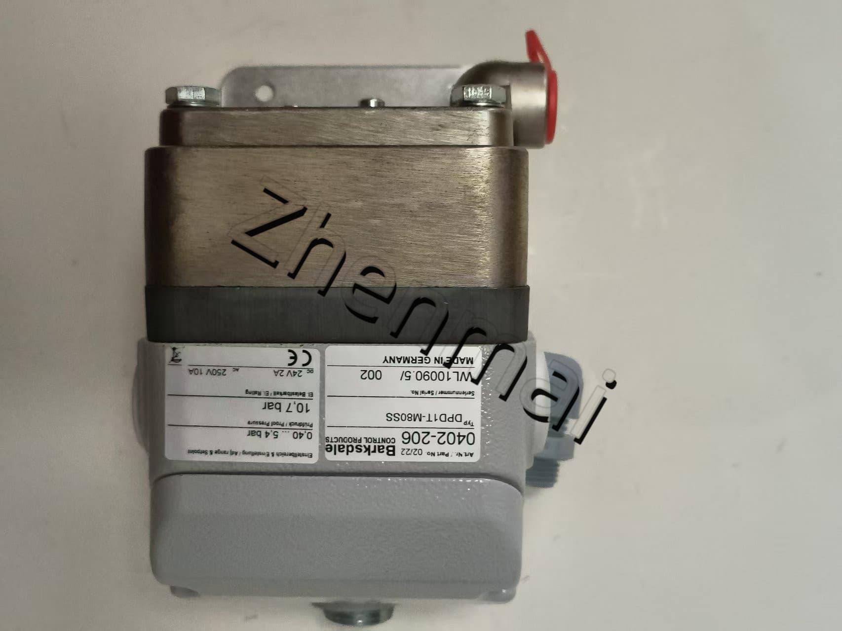 Ολοκαίνουργιο Γνήσιο Barksdale 0402-206 DPD1T-M80SS Αισθητήρας πίεσης Διακόπτης στάθμης Διακόπτης ροής Διακόπτης πίεσης Γρήγορη αποστολή
