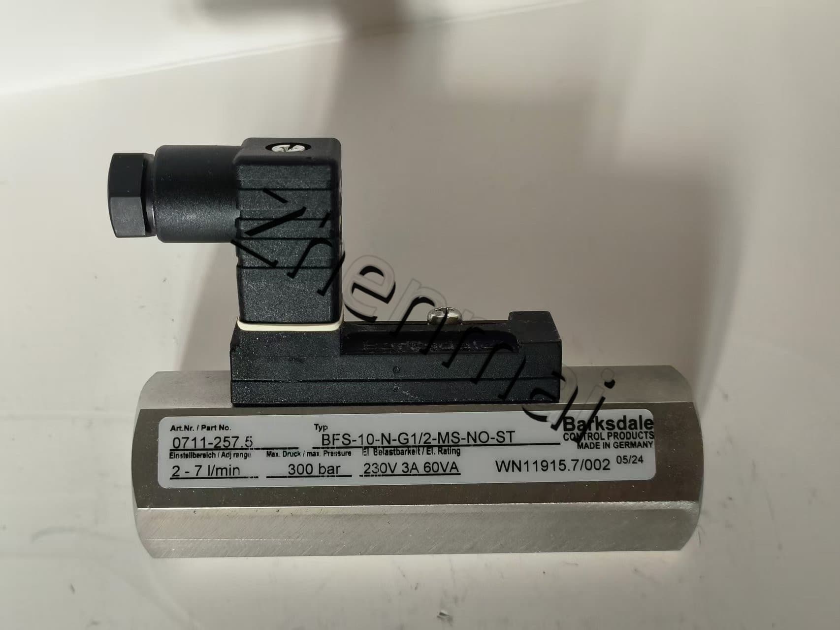 Ολοκαίνουργιο Γνήσιο Barksdale 0711-257.5 Αισθητήρας πίεσης Διακόπτης στάθμης Διακόπτης ροής Διακόπτης πίεσης Γρήγορη αποστολή