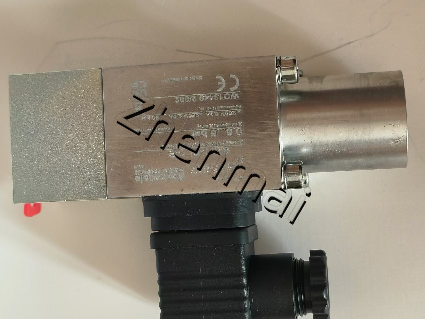 Ολοκαίνουργιο Γνήσιο Barksdale 8211-PL1-B 0417-017 Αισθητήρας πίεσης Διακόπτης στάθμης Διακόπτης ροής Διακόπτης πίεσης Γρήγορη αποστολή
