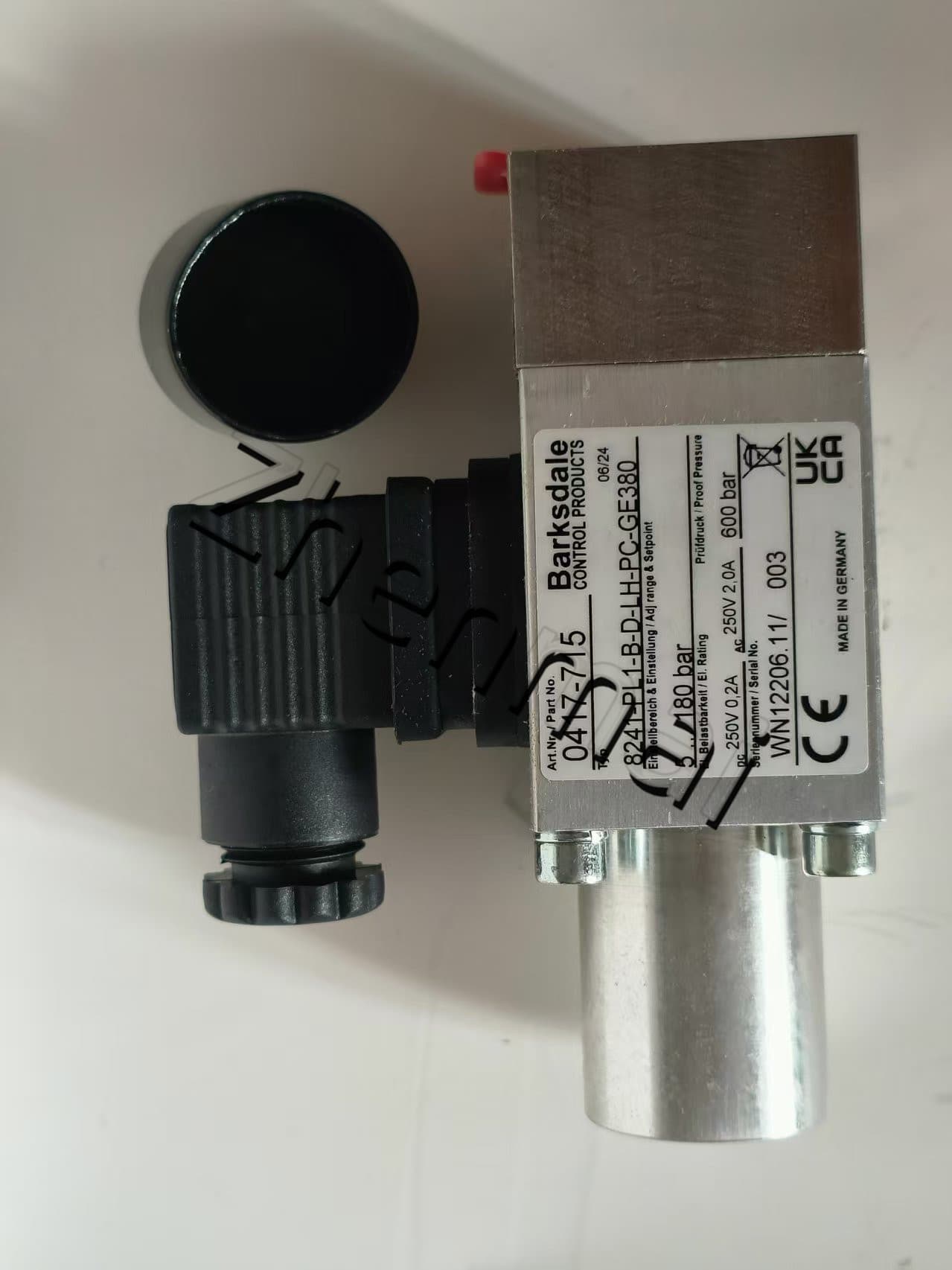 Ολοκαίνουργιο Γνήσιο Barksdale 8241-PL1-B-D-LH-PC-GE380 0417-715 Αισθητήρας πίεσης Διακόπτης στάθμης Διακόπτης ροής Διακόπτης πίεσης Γρήγορη αποστολή
