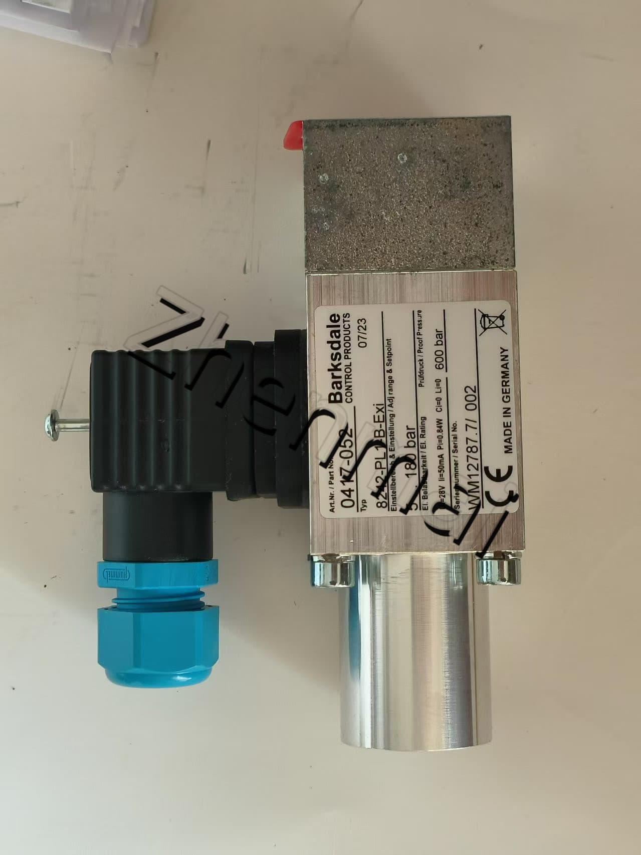 Ολοκαίνουργιο Γνήσιο Barksdale 8242-PL1-B-EXI 0417-052 Αισθητήρας πίεσης Διακόπτης στάθμης Διακόπτης ροής Διακόπτης πίεσης Γρήγορη αποστολή