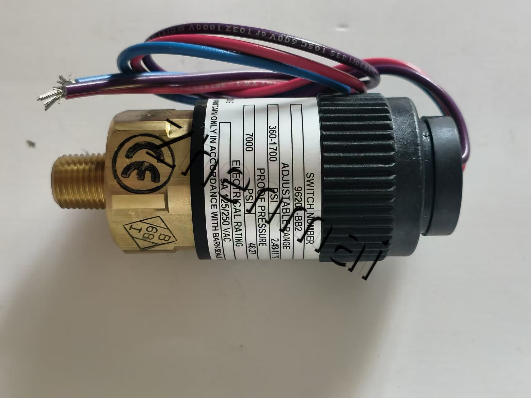 Ολοκαίνουργιο Γνήσιο Barksdale 96201-BB2 Αισθητήρας πίεσης Διακόπτης στάθμης Διακόπτης ροής Διακόπτης πίεσης Γρήγορη αποστολή