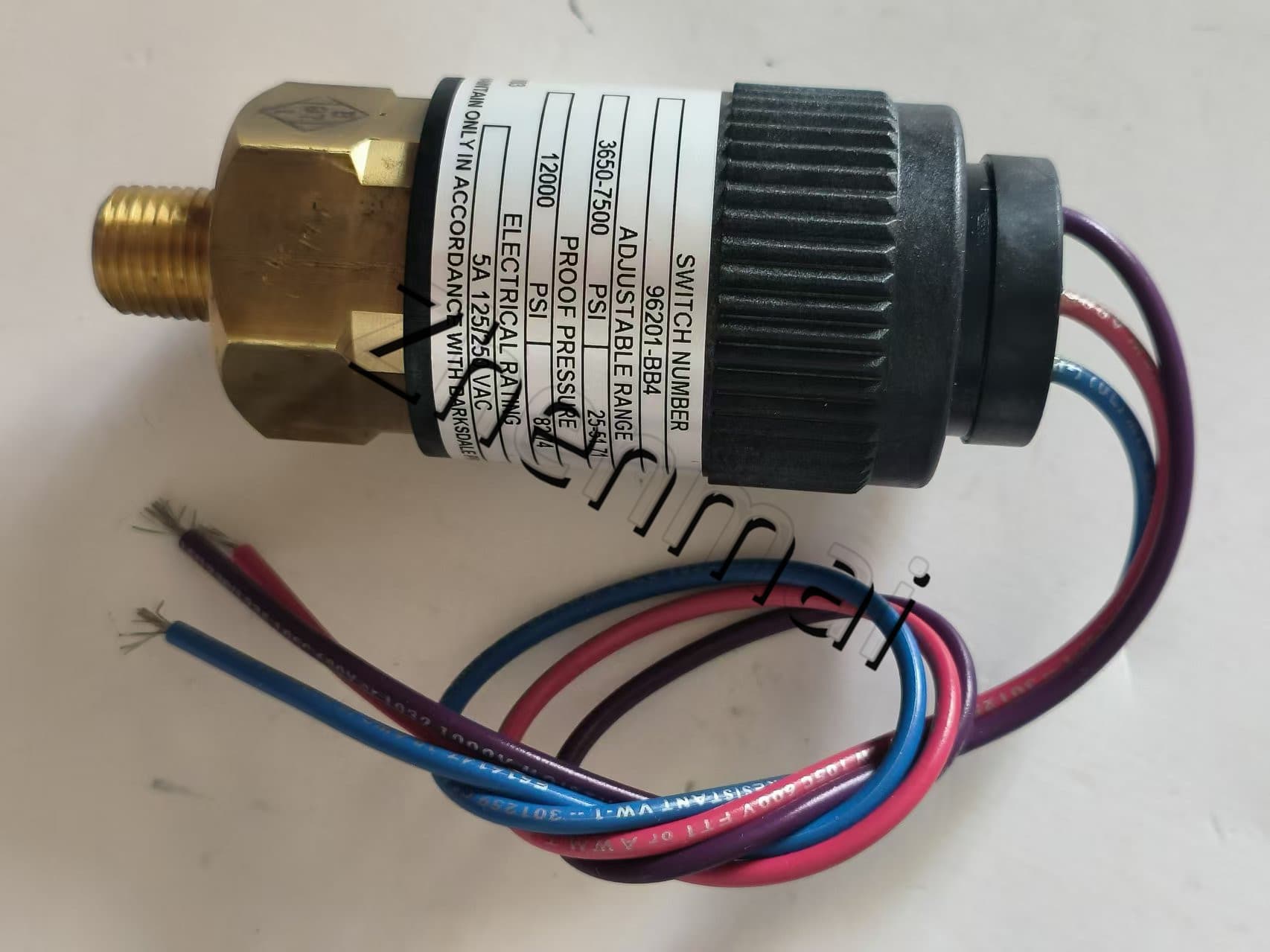 Ολοκαίνουργιο Γνήσιο Barksdale 96201-BB4 Αισθητήρας πίεσης Διακόπτης στάθμης Διακόπτης ροής Διακόπτης πίεσης Γρήγορη αποστολή