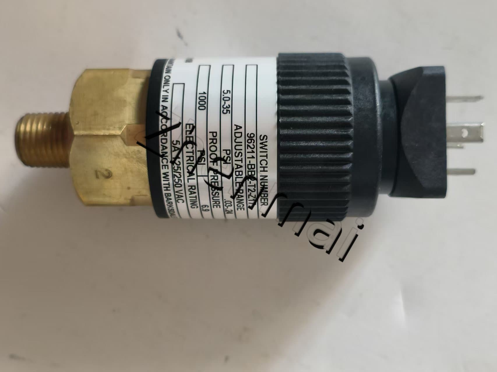 Ολοκαίνουργιο Γνήσιο Barksdale 96211-BB2-T2-Z17 Αισθητήρας πίεσης Διακόπτης στάθμης Διακόπτης ροής Διακόπτης πίεσης Γρήγορη αποστολή