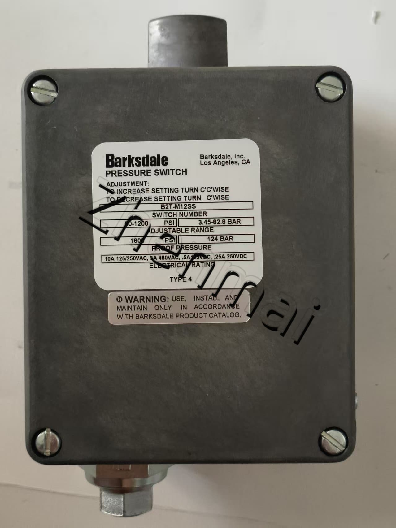 Ολοκαίνουργιο Γνήσιο Barksdale B2T-M12SS Αισθητήρας πίεσης Διακόπτης στάθμης Διακόπτης ροής Διακόπτης πίεσης Γρήγορη αποστολή