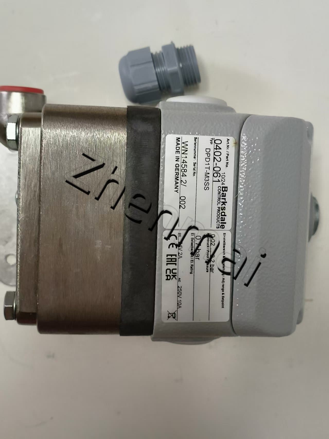 Ολοκαίνουργιο Γνήσιο Barksdale DPD1T-M3SS Αισθητήρας πίεσης Διακόπτης στάθμης Διακόπτης ροής Διακόπτης πίεσης Γρήγορη αποστολή