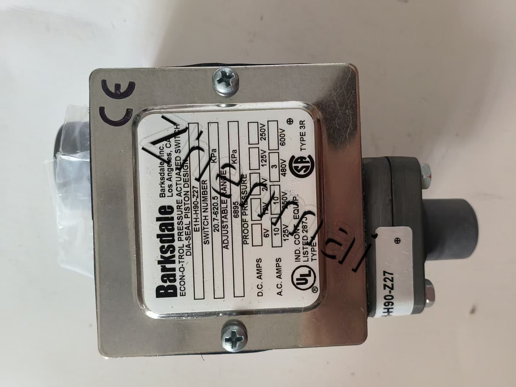 Ολοκαίνουργιο Γνήσιο Barksdale E1H-H90-Z27 Αισθητήρας πίεσης Διακόπτης στάθμης Διακόπτης ροής Διακόπτης πίεσης Γρήγορη αποστολή