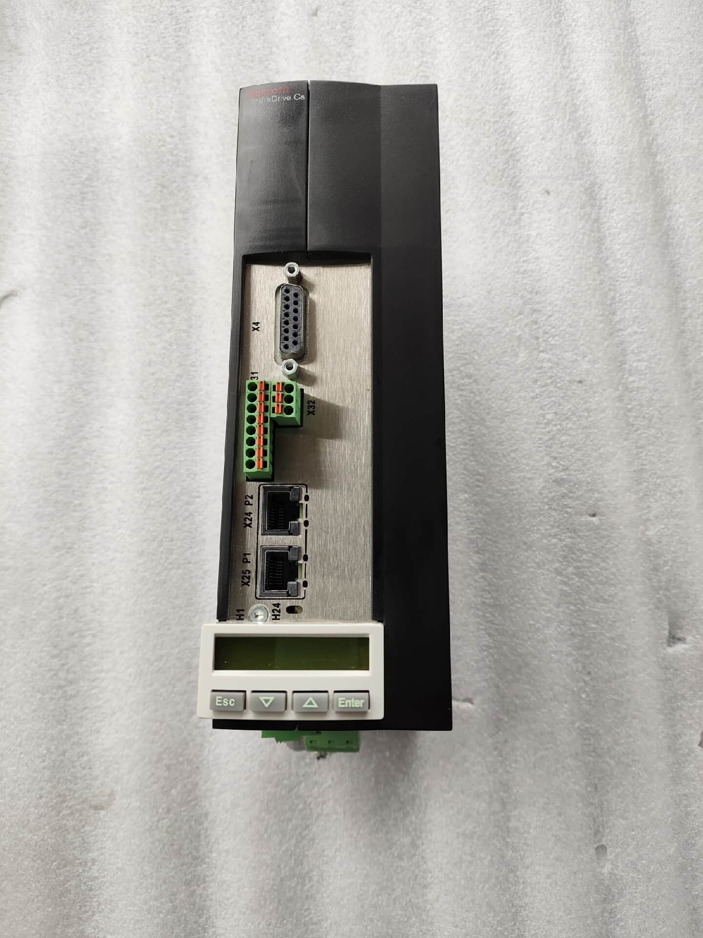 Ολοκαίνουργιο Γνήσιο σερβοκινητήρα Bosch Rexroth ACS01.1E-W0036-A-03-B-ET-EC-NN-NN-NW Γρήγορη αποστολή