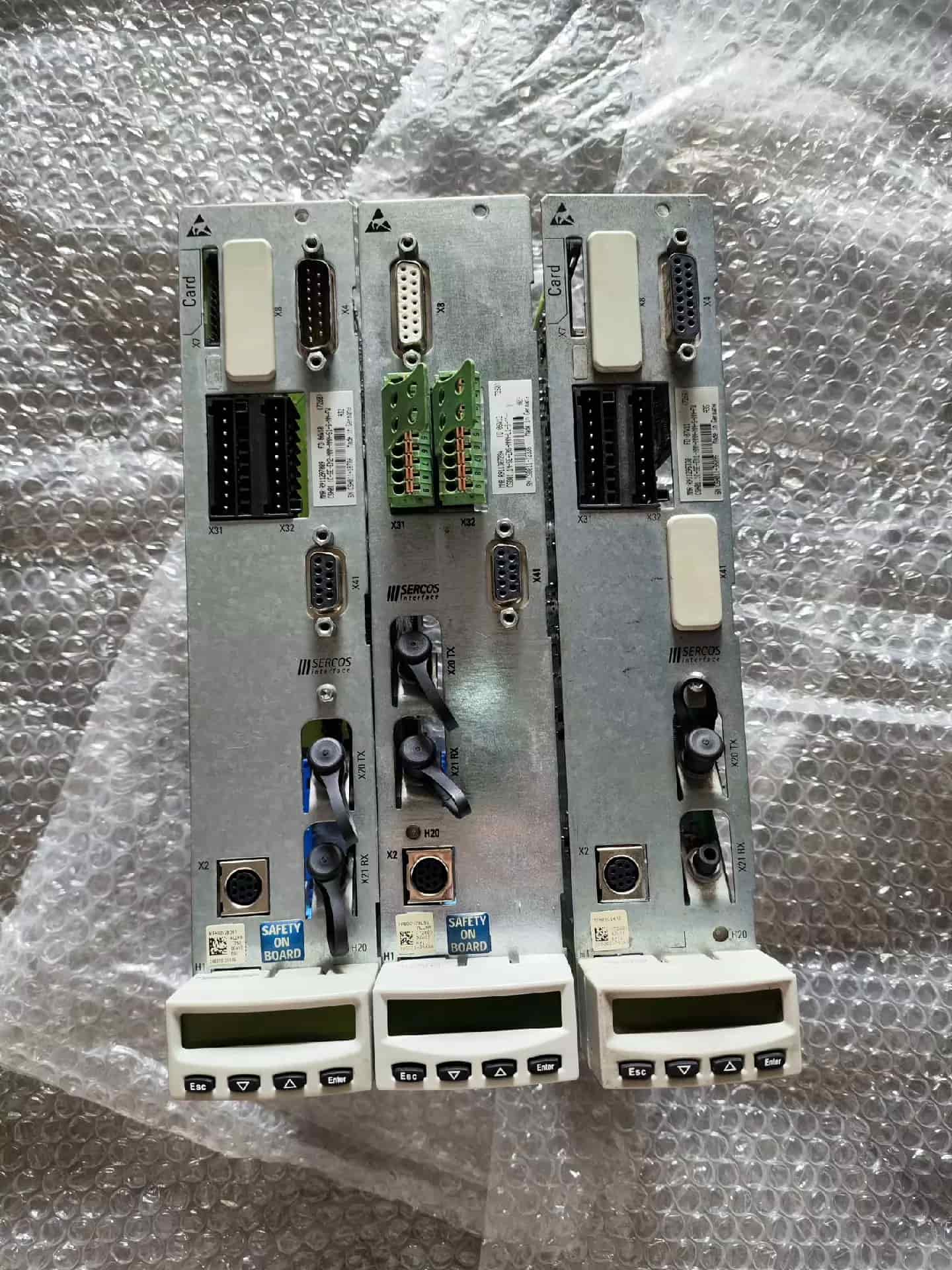 Ολοκαίνουργιο αυθεντικό σερβοκινητήρα Bosch Rexroth CSH01.1C-SE-ENS-NNN-NNN-L1-S-NN-FW σερβοκινητήρα Γρήγορη αποστολή