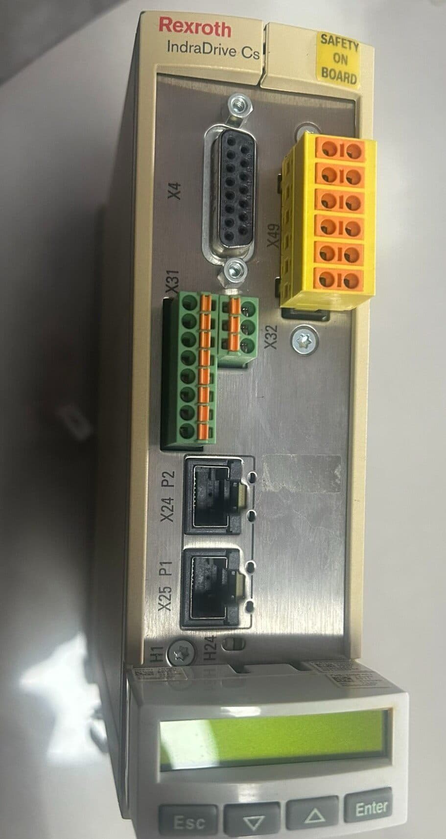 Ολοκαίνουργιο αυθεντικό σερβοκινητήρα Bosch Rexroth HCS01.1E-W0008-A-03-B-ET-EC-NN-L3-NN-FW Γρήγορη αποστολή