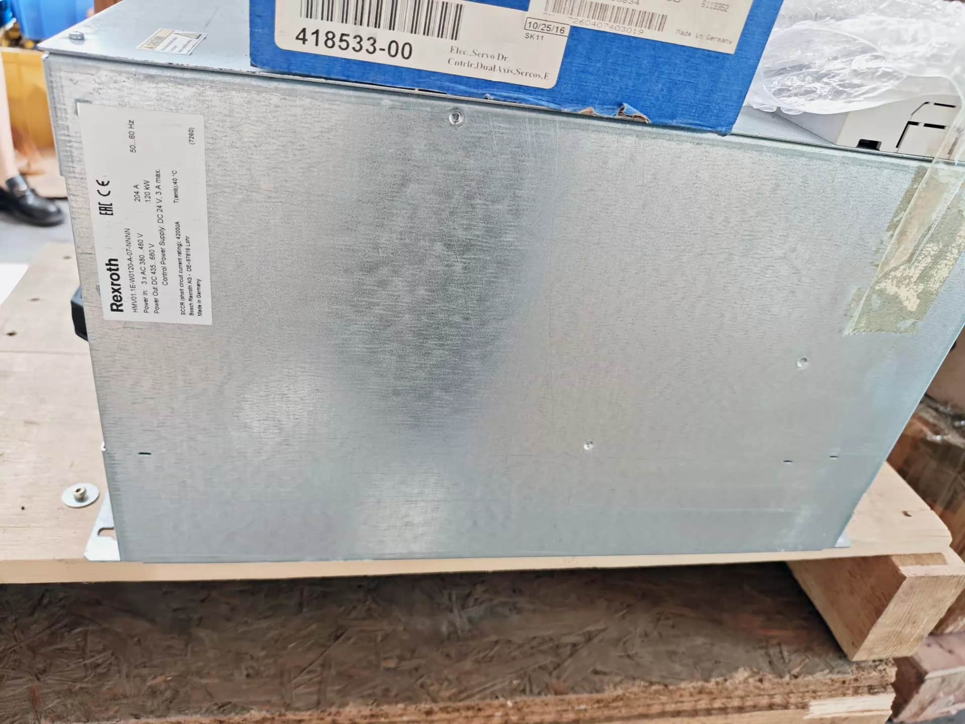 Ολοκαίνουργιο αυθεντικό σερβοκινητήρα Bosch Rexroth HLB01.1E-W0120-07-NNNN Γρήγορη αποστολή