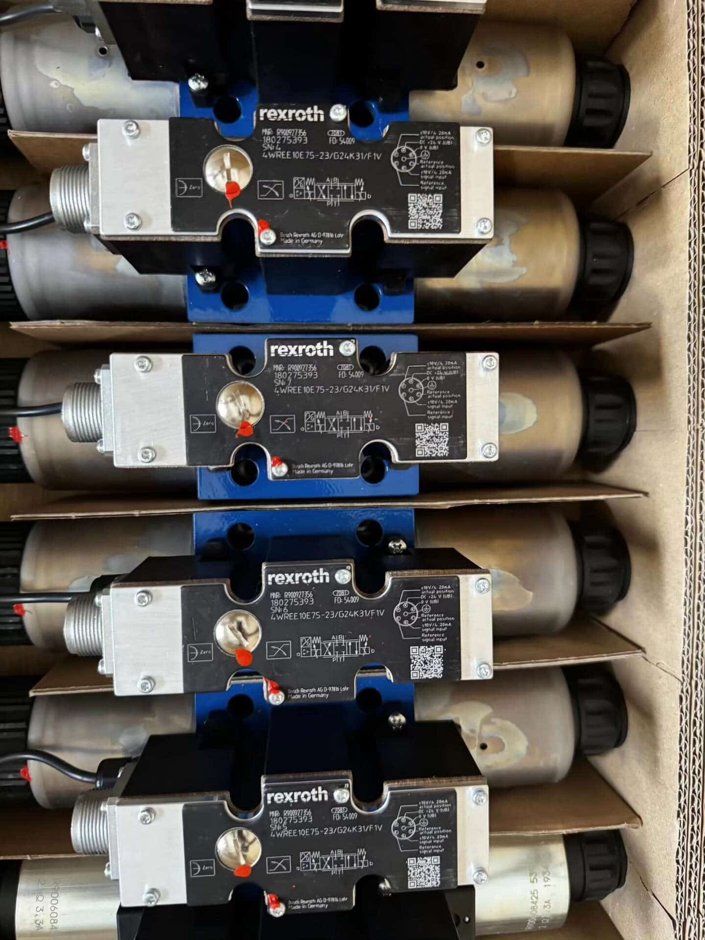 Ολοκαίνουργιο Γνήσιο σερβοκινητήρα Bosch Rexroth Proportional valve 4WRTE10V1-50L-4X/6EG24ETK31/A1M Servo Motor Γρήγορη αποστολή