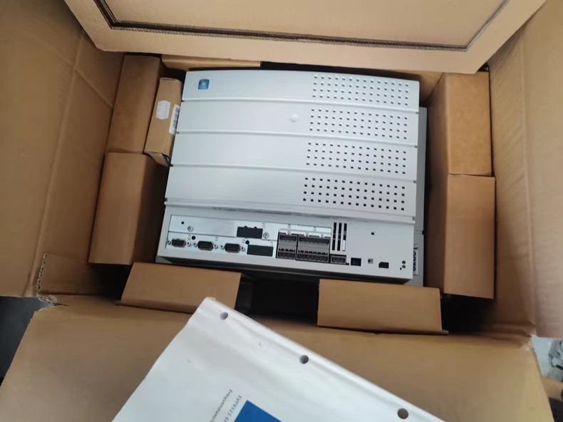 Γνήσιο νέο Lenze E82EV751-2B Industrial I/O Module FedEx DHL Γρήγορη αποστολή