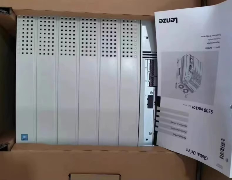 Γνήσιο νέο Lenze E82ZAFPC201 Industrial I/O Module FedEx DHL Γρήγορη αποστολή