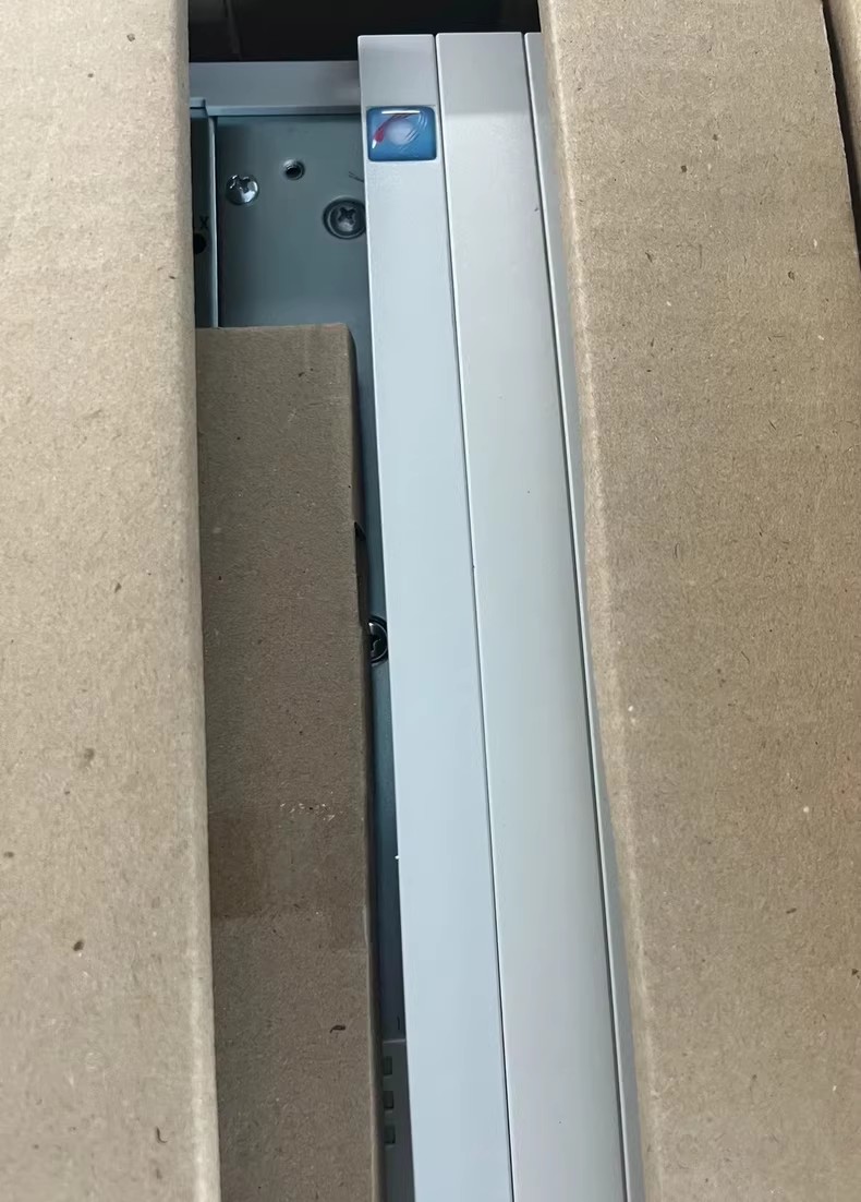 Γνήσιο νέο Lenze IE82EV223-4B201 Μονάδα βιομηχανικής εισόδου/εξόδου FedEx DHL Γρήγορη αποστολή